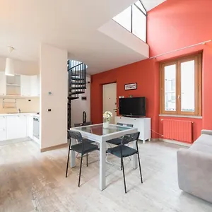 Heart Centre Navigli 3 Levels Apartamento
