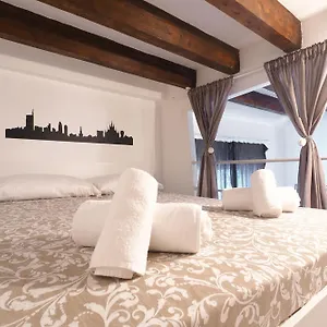 Apartment Primopiano - Schiaparelli A Flat, Milan