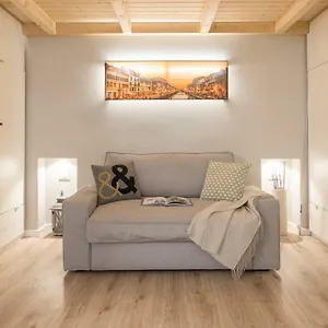 Apartment Enjoy Navigli -, Milan